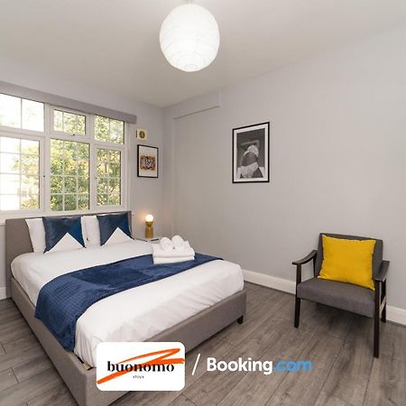 Two Bedroom Apartment By Buonomo Stays Short Lets & Serviced Accommodation With Balcony Londyn Zewnętrze zdjęcie